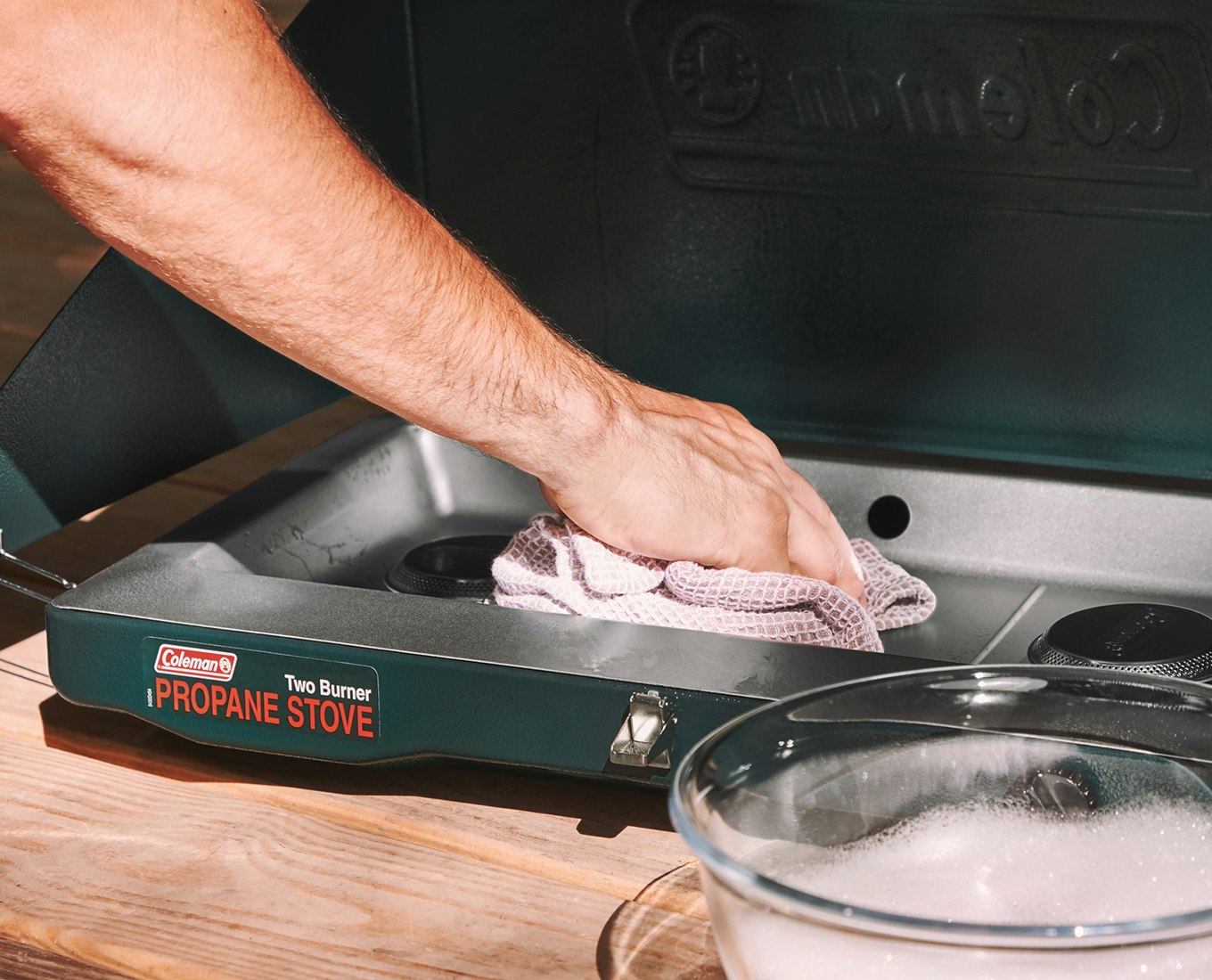 Cleaning a Coleman Propane Camping Stove